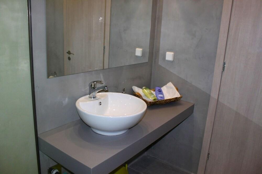 Mulberry Suites Rhodes City Ngoại thất bức ảnh